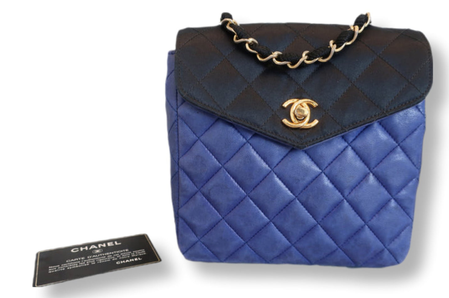 CHANEL Matelasse chain shoulder bag (202501028)