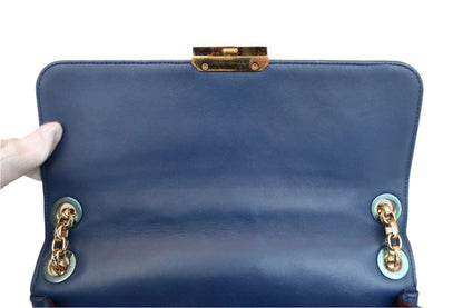 CHANEL Matelasse chain shoulder bag (202501020)