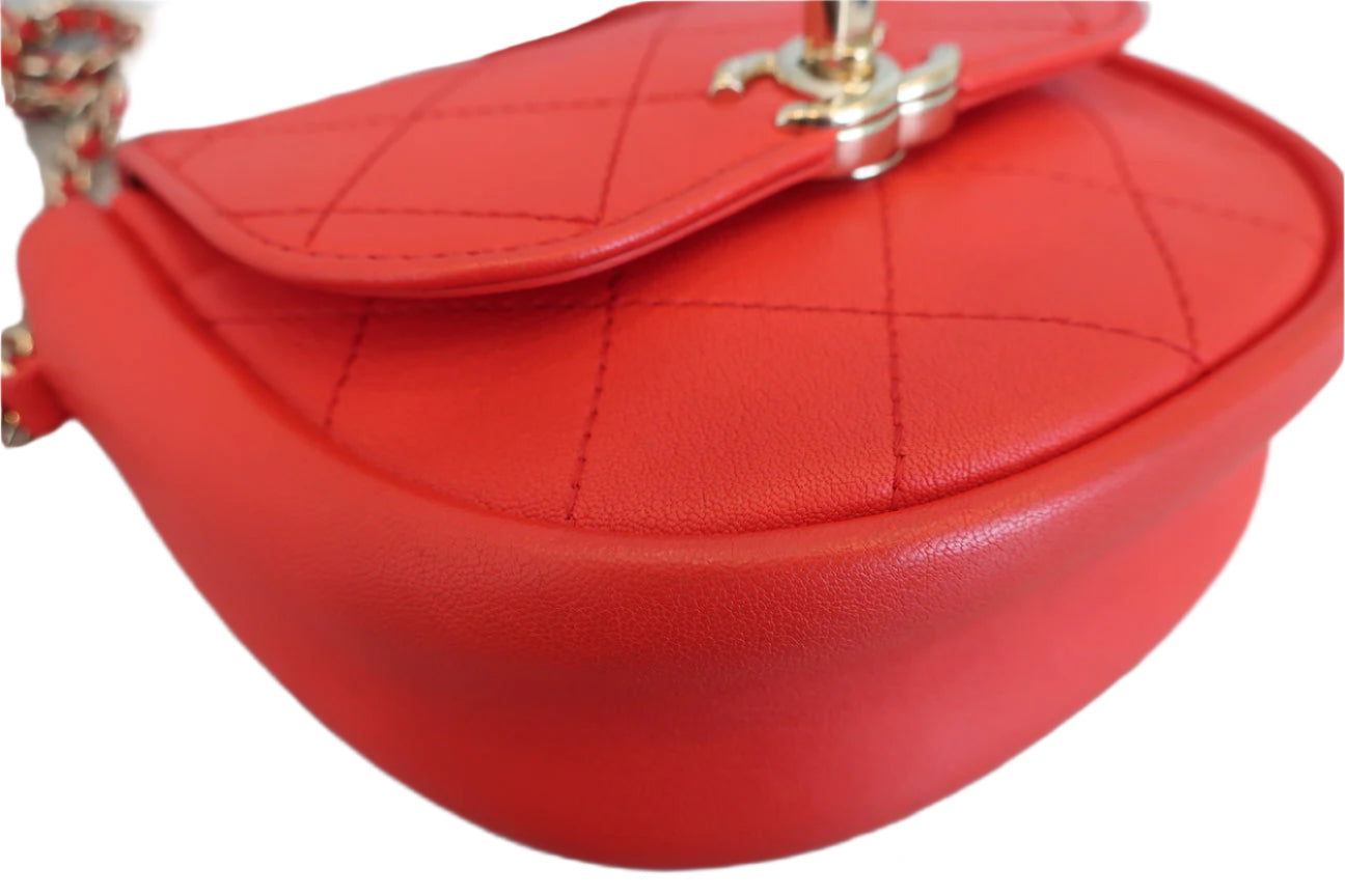 CHANEL Matelasse chain shoulder bag (202501025)