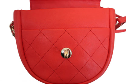 CHANEL Matelasse chain shoulder bag (202501025)