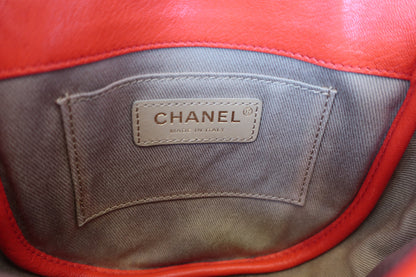 CHANEL Matelasse chain shoulder bag (202501025)