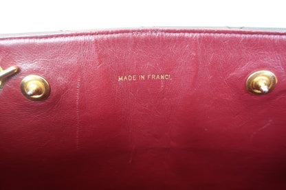 CHANEL Matelasse chain tote bag (202501027)